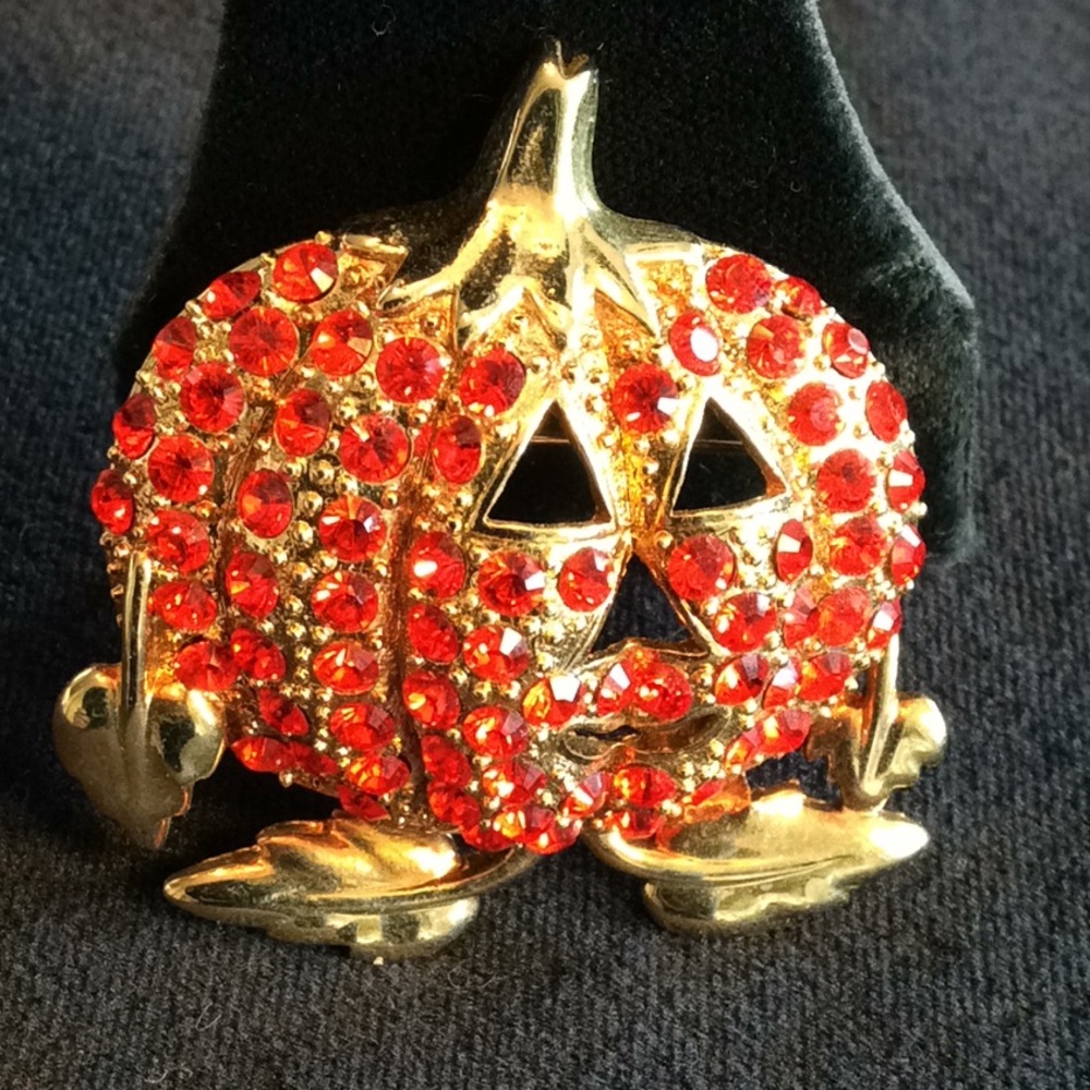 Austrian Crystal Realistic Pumpkin Brooch